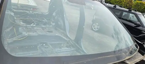 KIA Sportage Front windscreen/windshield window 
