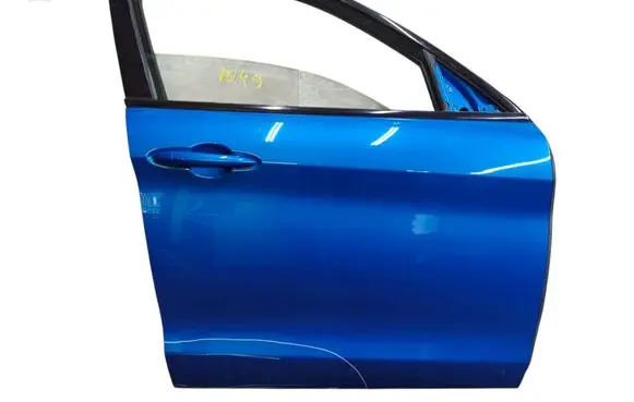 Alfa Romeo Stelvio Front door
