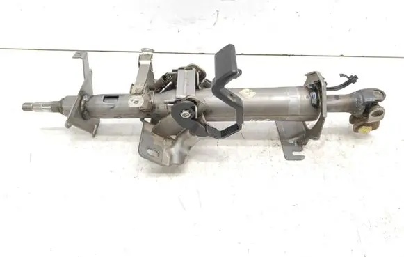 Nissan Almera Tino Steering wheel axle