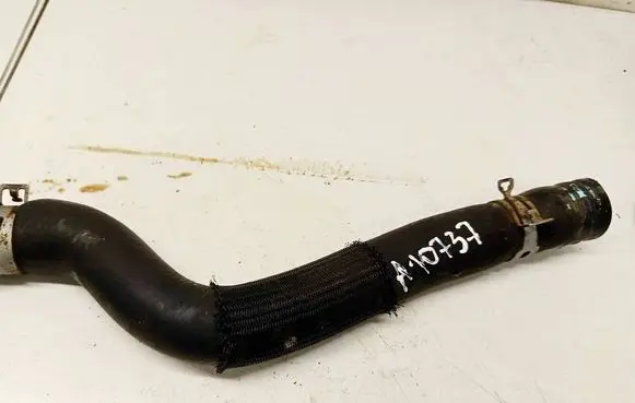 Engine coolant pipe/hose