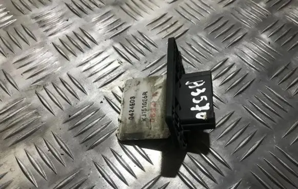 Mazda 323 F Heater blower motor/fan resistor kj151ge6r 0424e03