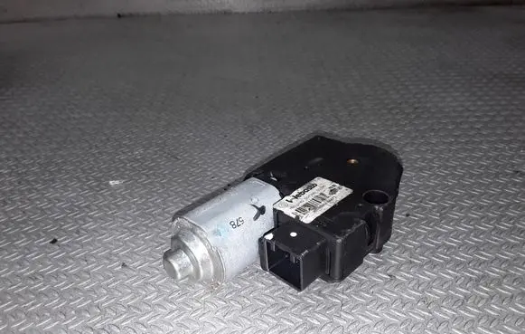 Nissan Murano Z50 Sunroof motor/actuator 1701848E