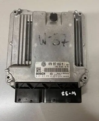 Volkswagen Transporter - Caravelle T5 Engine control unit/module 070997016M 0281014050
