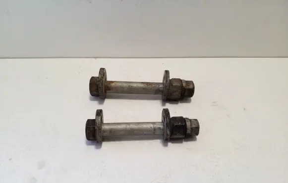 Jeep Cherokee Rear suspension camber bolt 