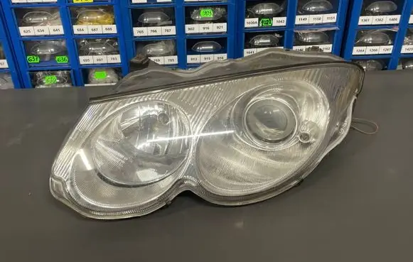 Chrysler 300M Headlight/headlamp 04780003 04780007 04805073