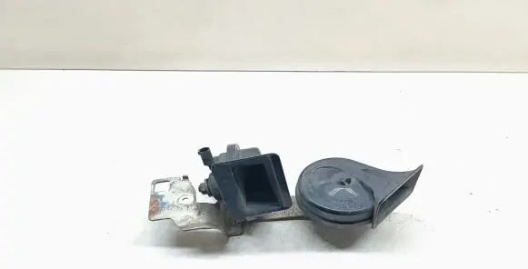 BMW 5 E60 E61 Horn signal 6935709
