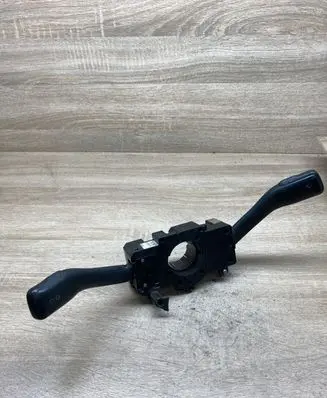Volkswagen Golf IV Wiper control stalk 8L0953513