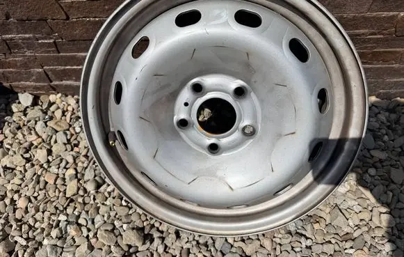 Renault Trafic III (X82) R16 steel rim 