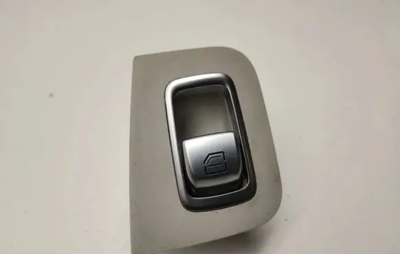 Mercedes-Benz C W205 Electric window control switch A2229052203