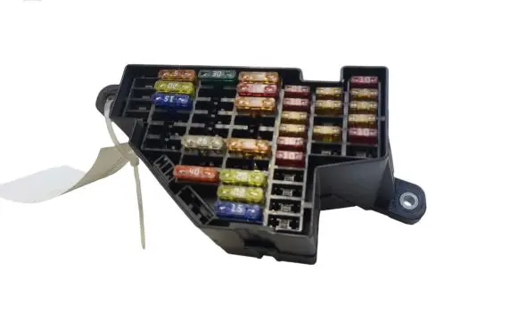 Volkswagen PASSAT B6 Fuse module 45206487