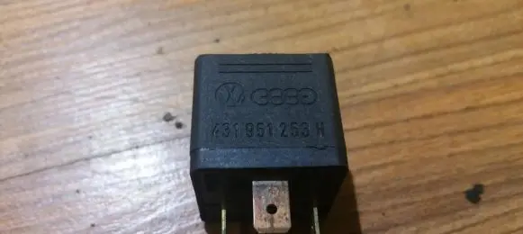 Audi A6 S6 C5 4B Other relay 431951253h 0332014156