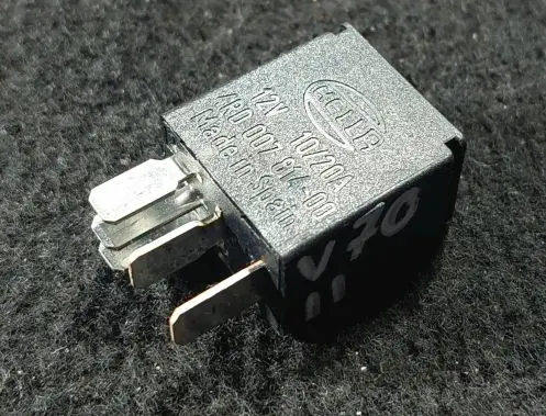 Volvo V70 Other relay 420100081D 104204 2R000781400