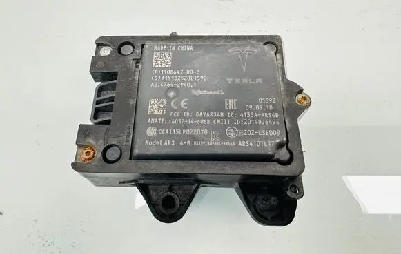 Tesla Model S Distronic sensor radar 110864700C 4135AARS4B 2014DJ6494