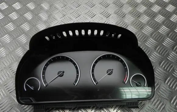 BMW 7 F01 F02 F03 F04 Speedometer (instrument cluster) 9220799 B838