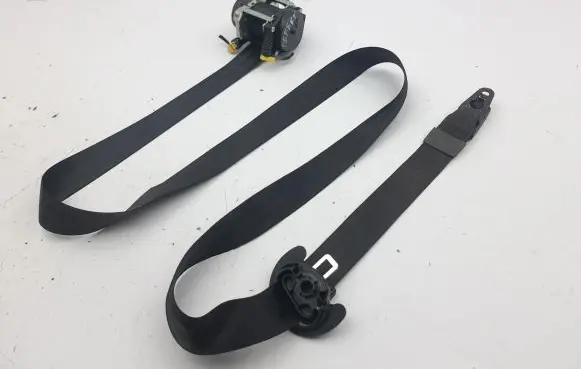 Audi A4 S4 B9 Front seatbelt 3G0857737