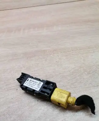 Volkswagen Touareg I Airbag deployment crash/impact sensor 4B0959643E