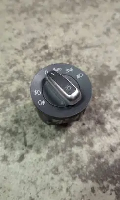 Volkswagen Golf VI Light switch 5ND941431B