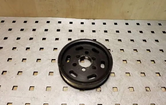 Audi A6 S6 C6 4F Power steering pump pulley 038145255B