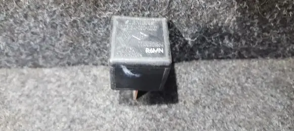 Renault Scenic II - Grand scenic II Other relay 7700821864 77.00.821864