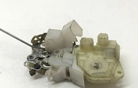 Honda Jazz Front door lock