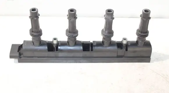 High voltage ignition coil