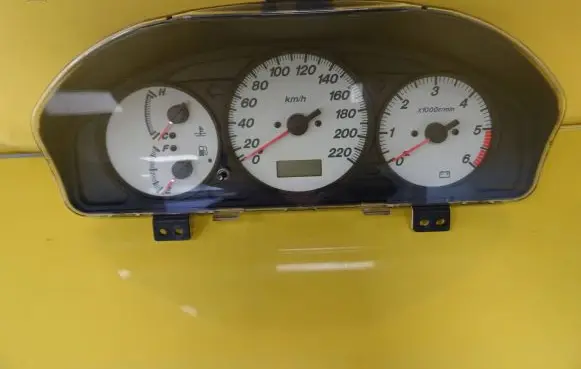 Mazda Premacy Speedometer (instrument cluster) CB87
