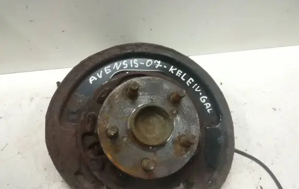 Toyota Avensis T250 Rear wheel hub