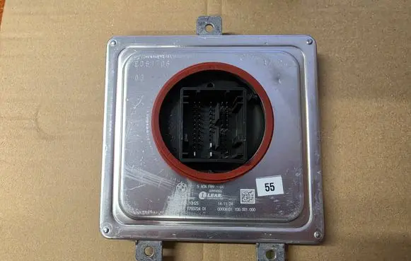 BMW 4 G22 G23 G24 G26 Voltage converter/converter module 5A0AFB901