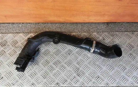 Audi A3 S3 A3 Sportback 8P Intercooler hose/pipe 1K0145770AE