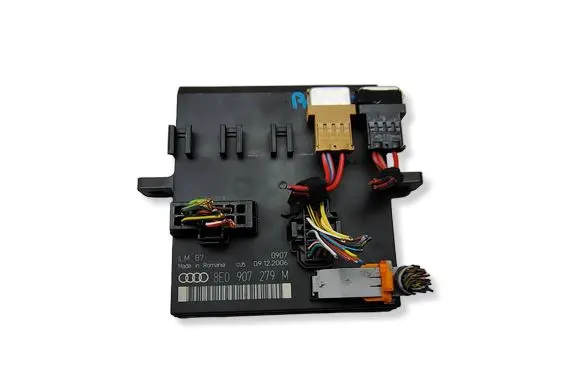 Audi A4 S4 B7 8E 8H Light module LCM 8E0907279M