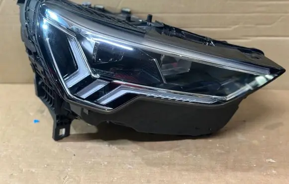 Audi Q3 F3 Headlight/headlamp 83A941034
