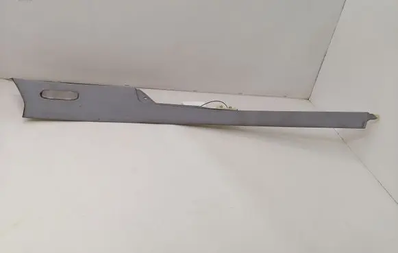 Mercedes-Benz C W203 (D)pillar trim (top) A2036902525 SP3637