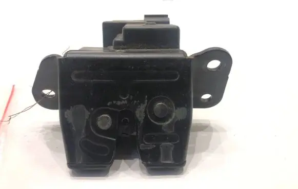 KIA Ceed Tailgate exterior lock 