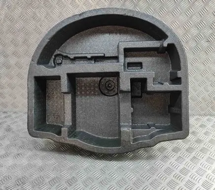 Toyota Yaris Cross Other trunk/boot trim element 64993K0050