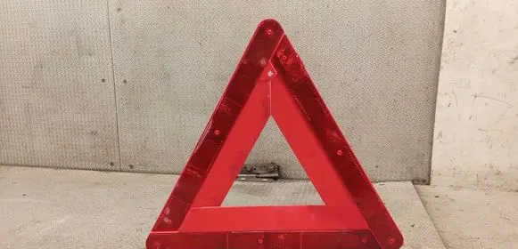 Mercedes-Benz E W211 Emergency warning sign A2118900197