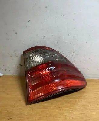 Mercedes-Benz E W210 Rear/tail lights A2108205464 C2821
