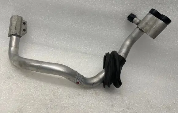 Audi A4 S4 B8 8K Air conditioning (A/C) pipe/hose 8K1260712K