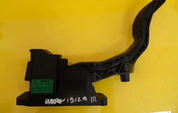 Seat Ibiza III (6L) Accelerator throttle pedal 0280752219