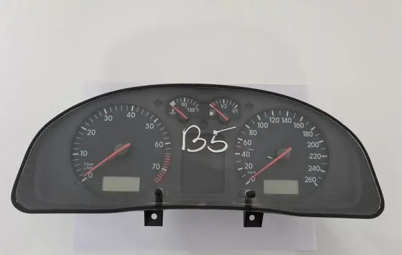 Volkswagen PASSAT B5.5 Speedometer (instrument cluster) 3B1919880