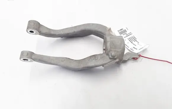 Volvo XC90 Lower shock absorber bracket 31360635