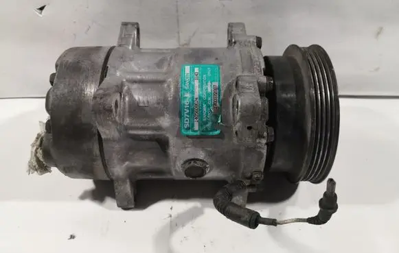 Renault Scenic I Air conditioning (A/C) compressor (pump) 7700372987 1405608624