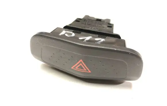 Nissan Primera Hazard light switch 06016