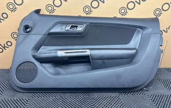 Ford Mustang VI Front door card panel trim FR3B6323942