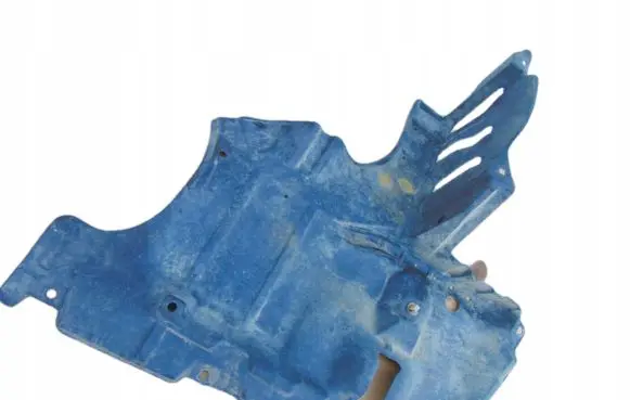 Toyota Avensis T220 Engine splash shield/under tray