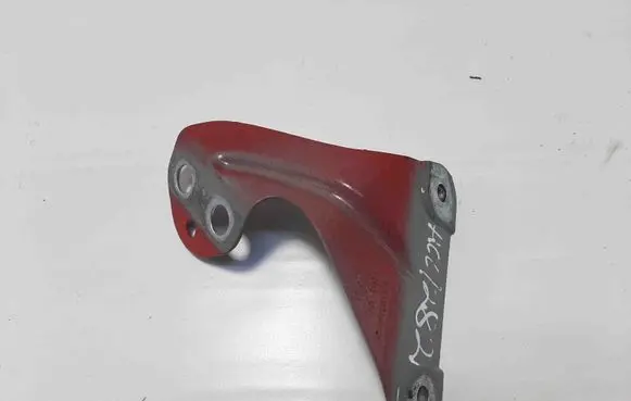 Seat Arona Fender mounting bracket 6F9821168A