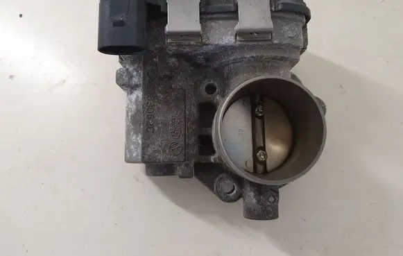 Audi Q2 - Throttle valve 04C133062C
