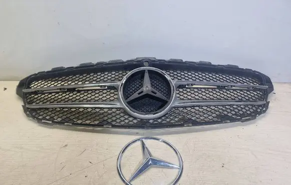Mercedes-Benz C W205 Front grill A2058805203 34012331001 0005403087L1