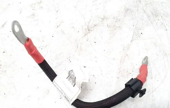 Fiat Tipo Positive cable (battery) 0521005570E