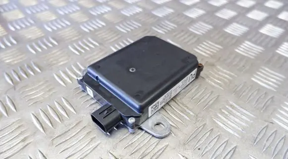 Toyota Prius (XW50) Blind spot module 881620W271