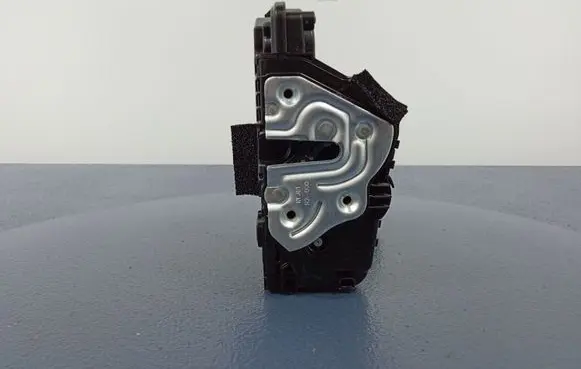 KIA Ceed Rear door lock 81420-J7000